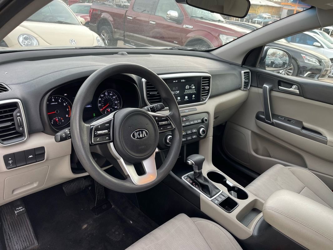 Used 2022 Kia Sportage LX image 13