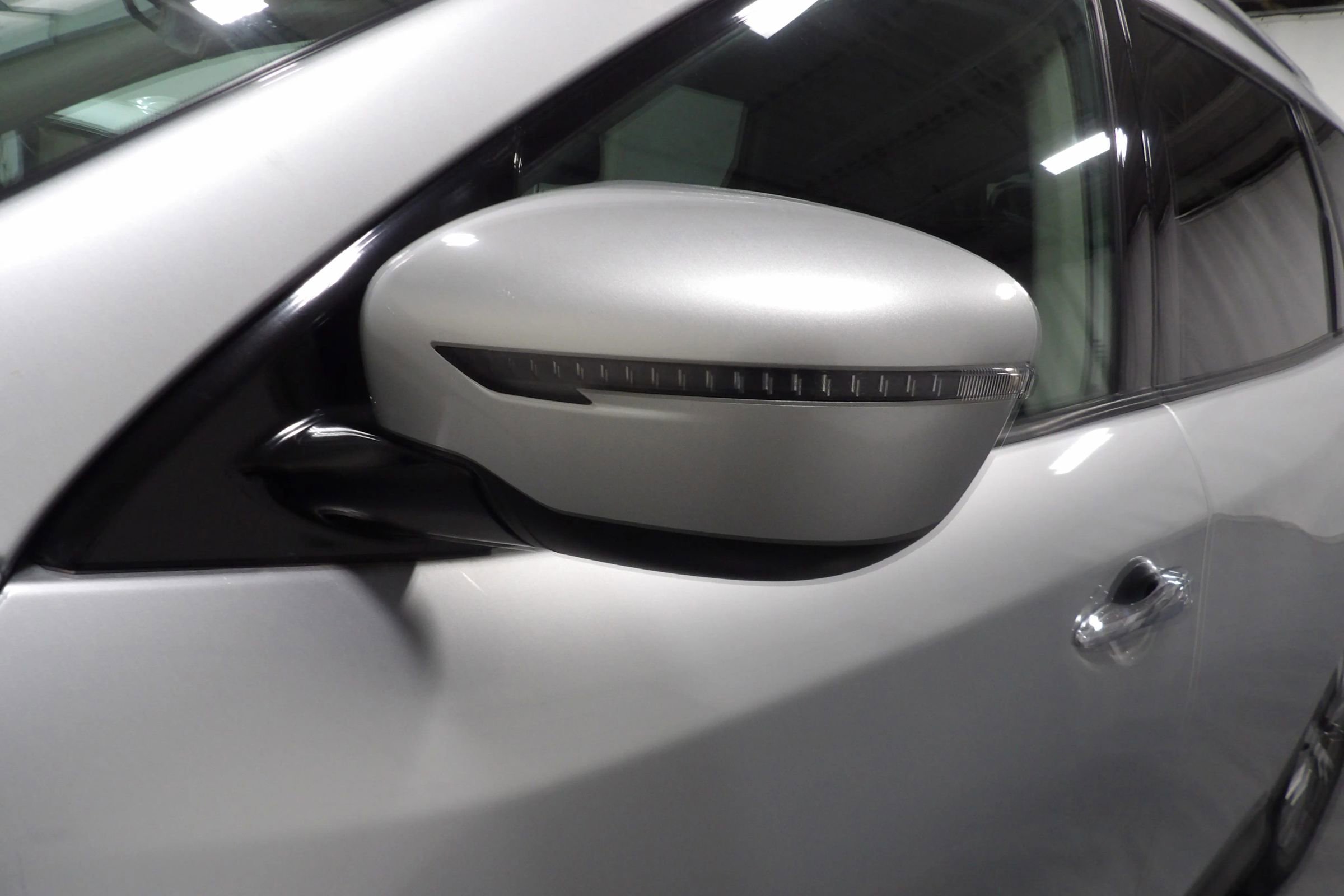 Used 2019 Nissan Pathfinder SV image 6