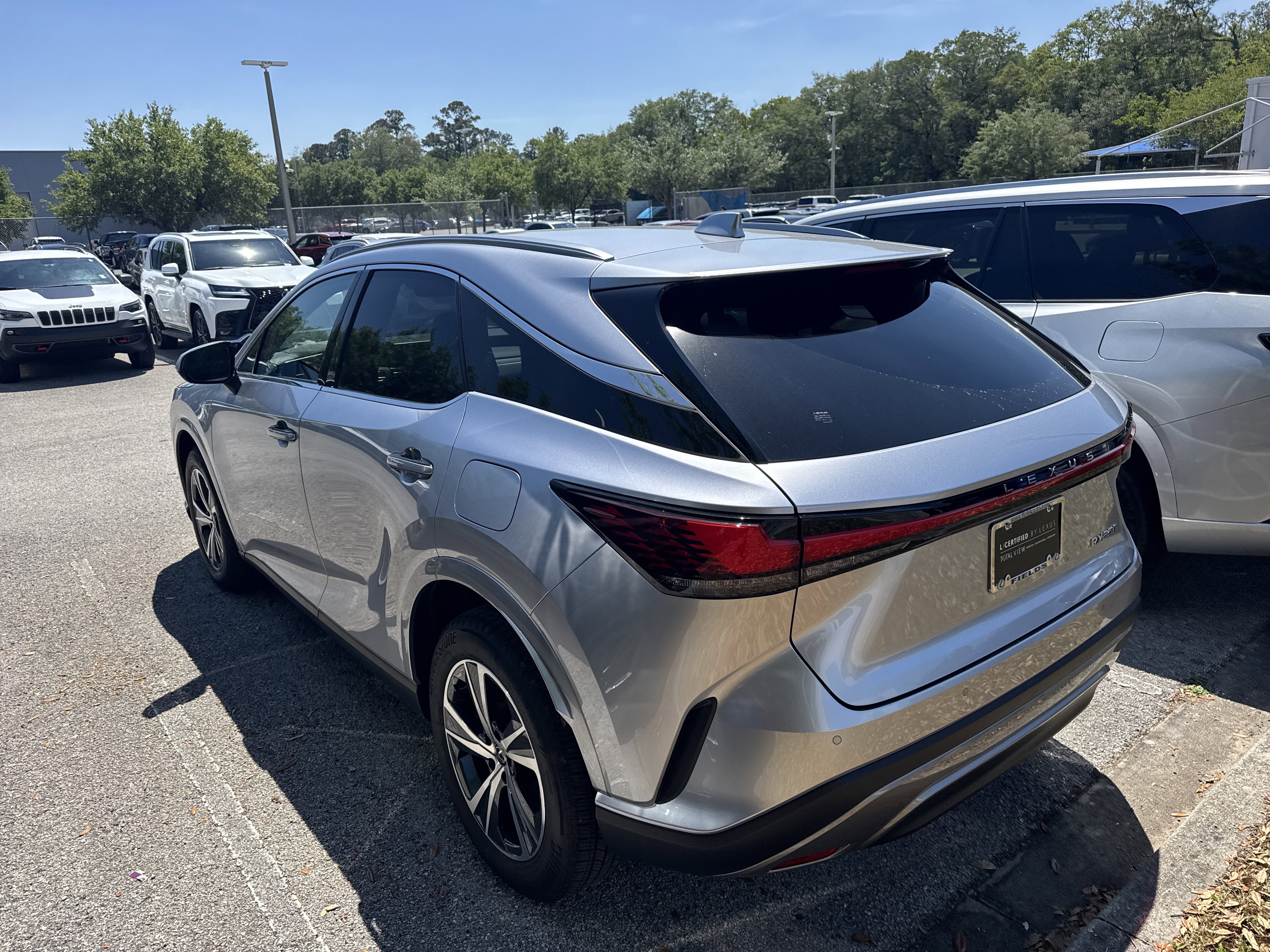 Used 2025 Lexus RX 350 Premium w/ Accessory Package (Z1) image 4