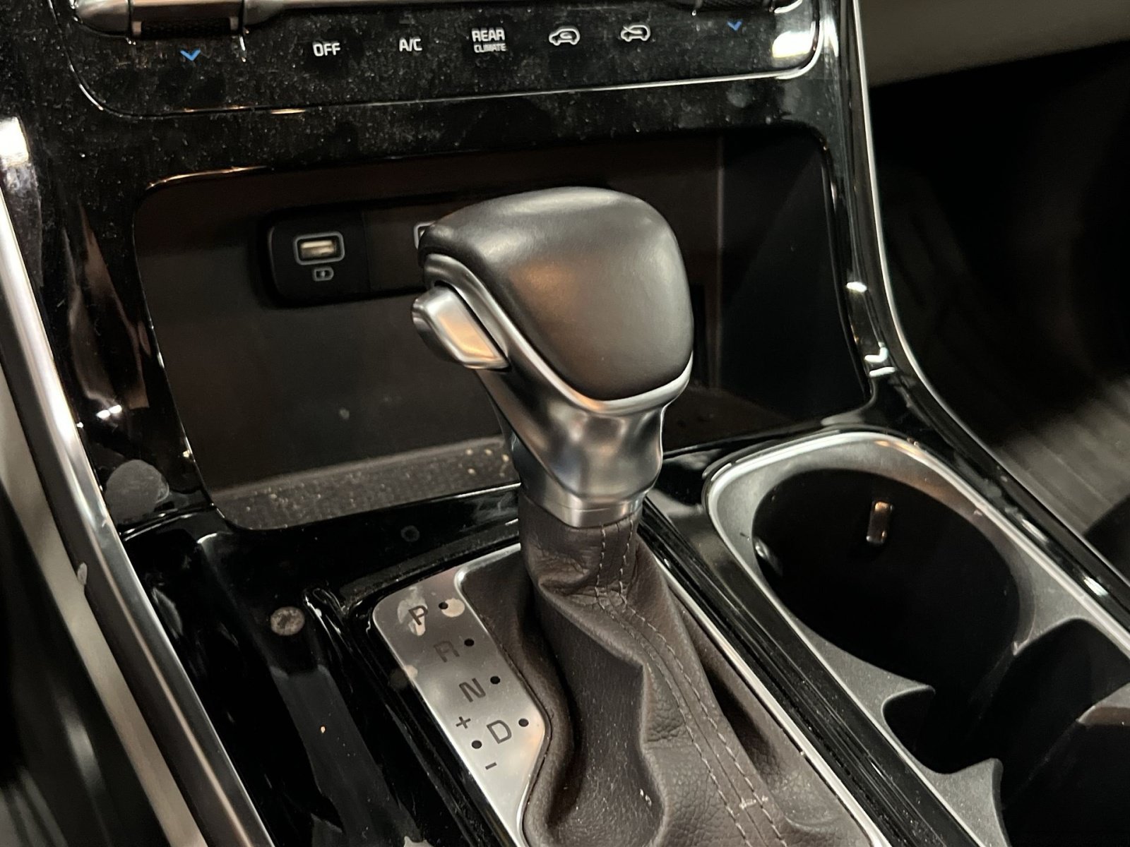 Used 2022 Kia Carnival EX FWD image 17