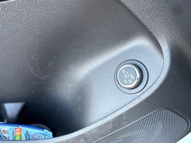 Used 2025 Buick Envista Sport Touring w/ Convenience I Package FWD image 23