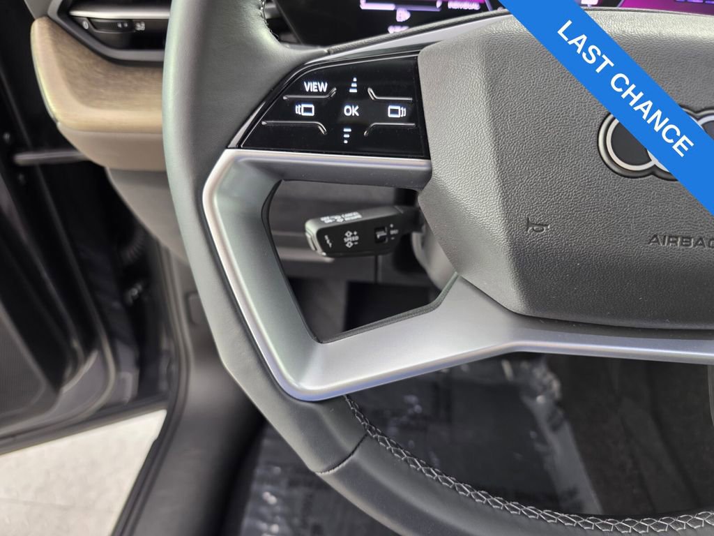 Used 2025 Audi Q5 Premium image 19