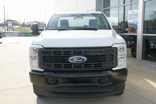 New 2026 Ford F250 XL w/ F-250 >10K GVWR Package image 6
