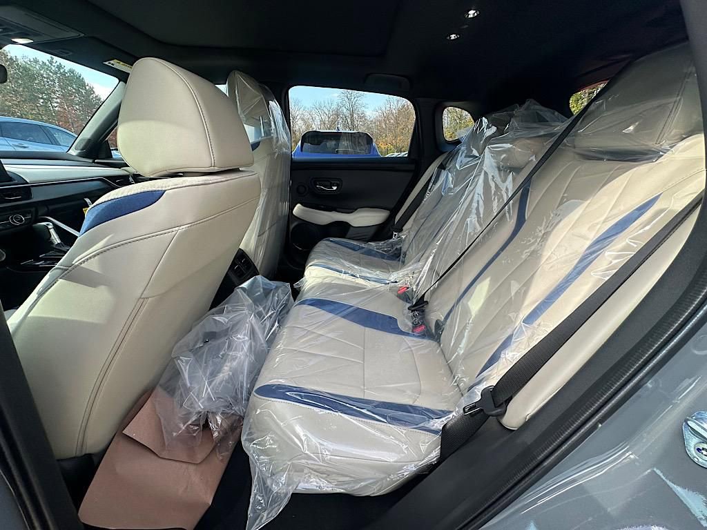 New 2025 Acura ADX A-Spec image 9