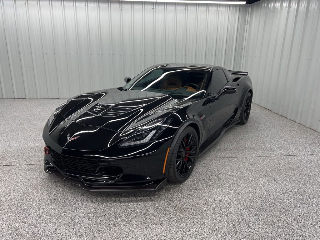 Used 2016 Chevrolet Corvette Z06 w/ 3LZ Preferred Equipment Group RWD image 3