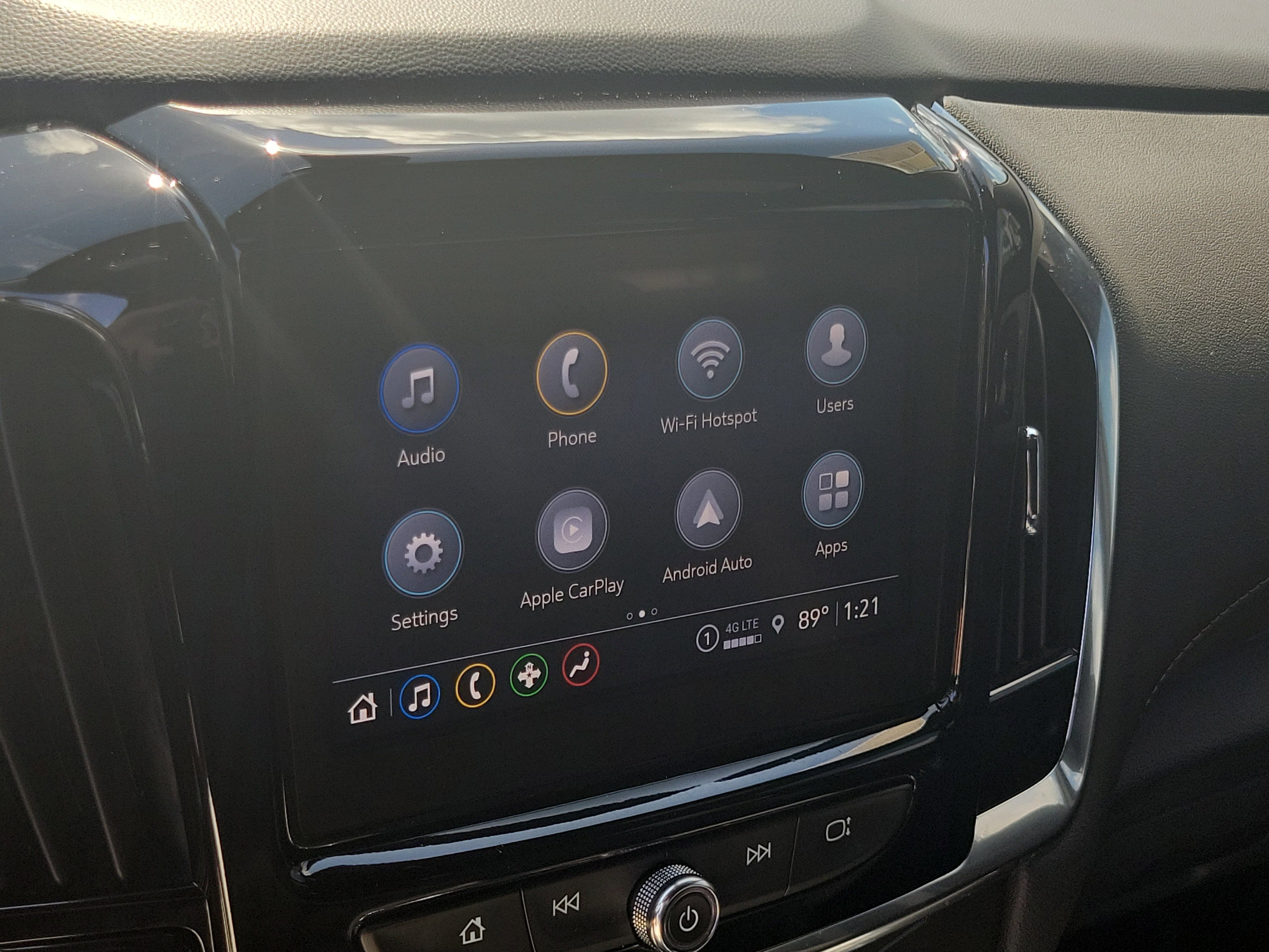 Used 2023 Chevrolet Traverse LT image 33