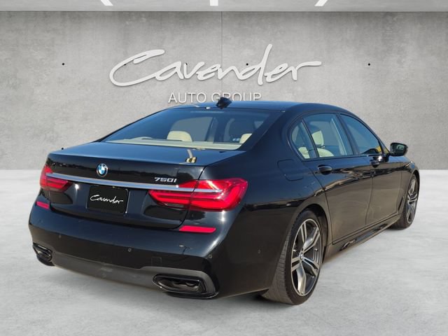 Used 2017 BMW 750i RWD image 16