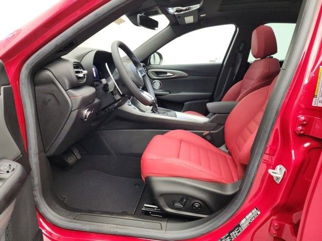 New 2024 Dodge Hornet R/T Plus w/ R/T Blacktop Package image 12