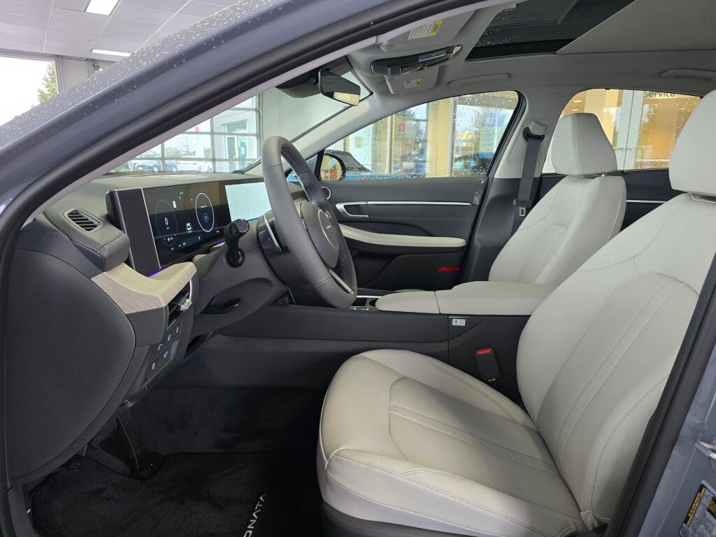 New 2026 Hyundai Sonata Limited image 17