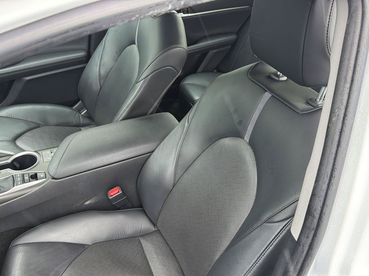 Used 2023 Toyota Camry XLE w/ Navigation Package FWD image 30