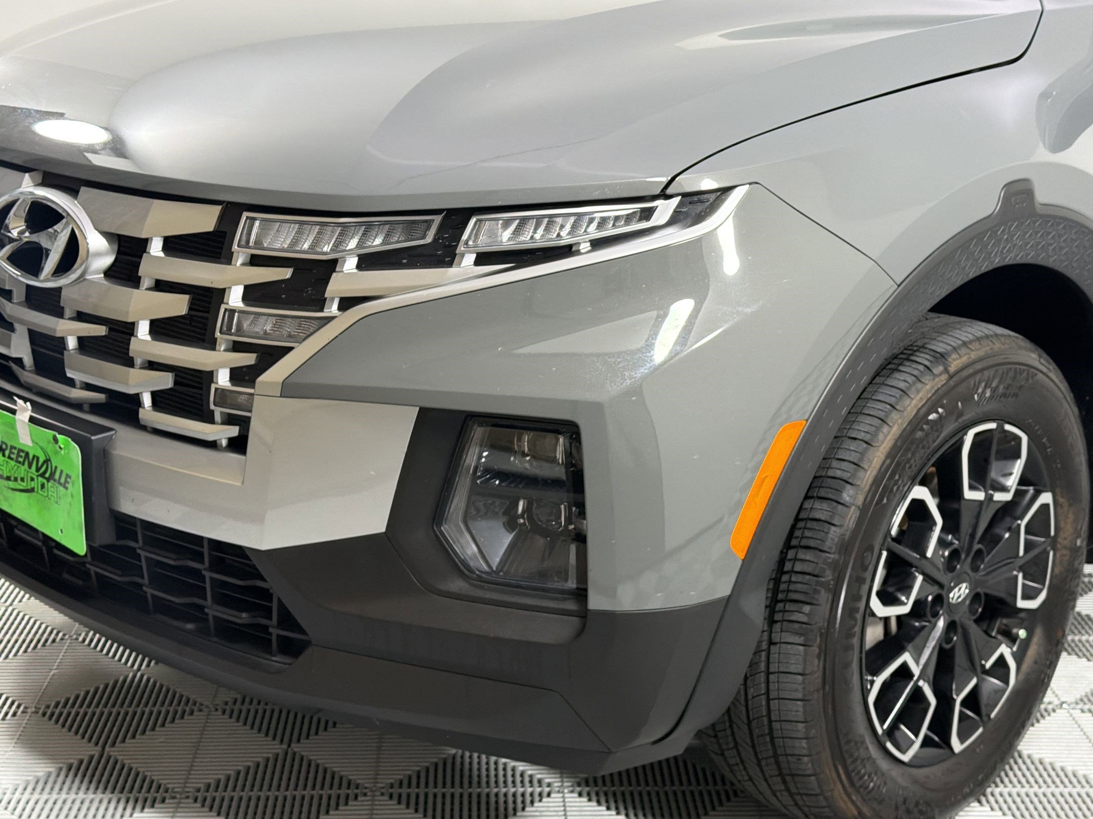 Used 2024 Hyundai Santa Cruz SEL image 11