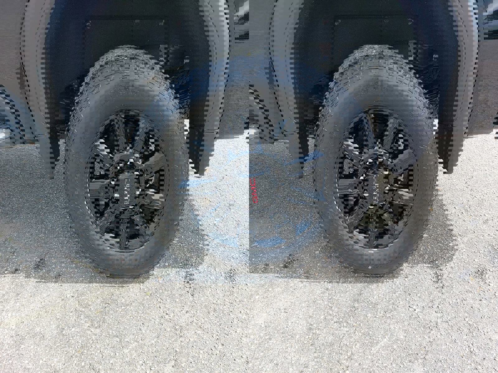 Used 2025 GMC Sierra 3500 AT4 w/ AT4 Premium Plus Package image 35