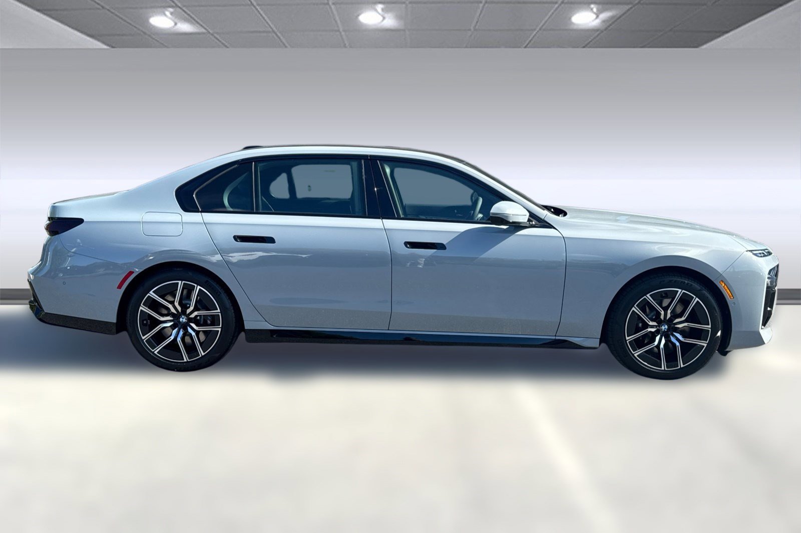 New 2025 BMW 760i xDrive image 7