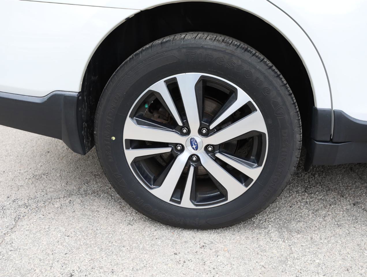 Used 2019 Subaru Outback 2.5i Limited w/ Popular Package #2 AWD/4WD image 10