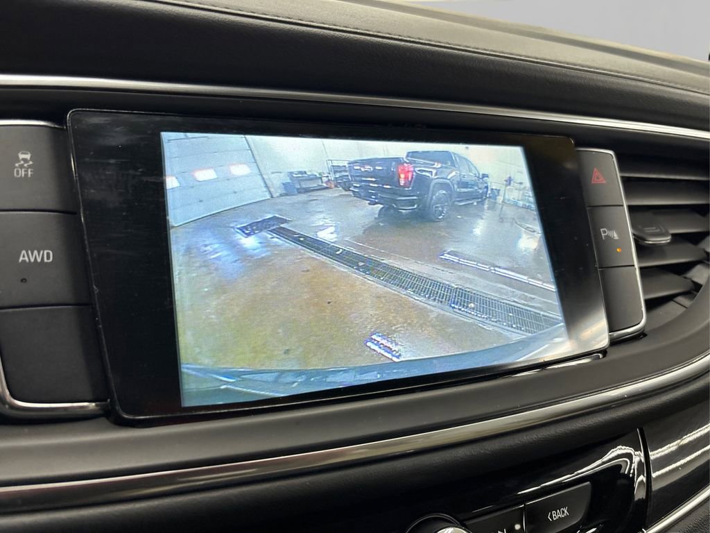 Used 2019 Buick Enclave Essence image 32
