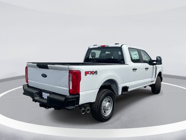 New 2026 Ford F350 XL w/ FX4 Off-Road Package AWD/4WD image 4