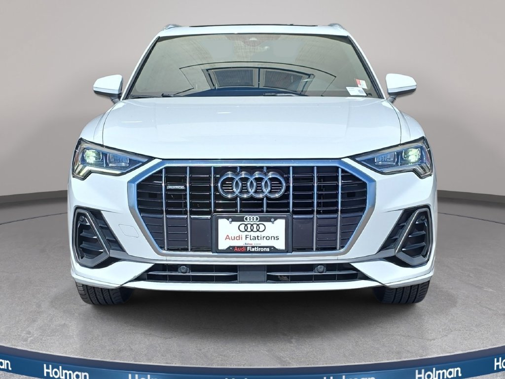 Used 2020 Audi Q3 2.0T Premium Plus w/ Premium Plus Package AWD/4WD image 3