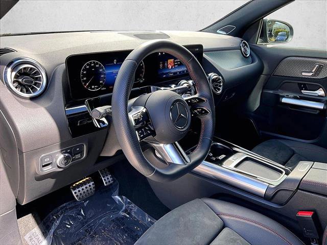 Used 2025 Mercedes-Benz GLA 250 image 14