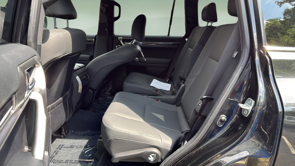 Used 2023 Lexus GX 460 Premium AWD/4WD image 15