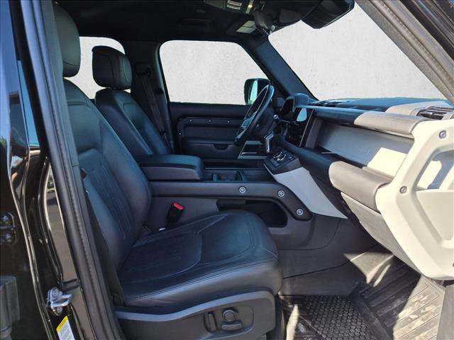 Used 2022 Land Rover Defender 110 XS Edition AWD/4WD image 21