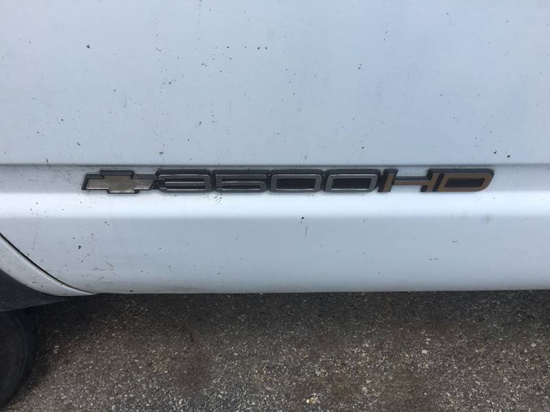 Used 2001 Chevrolet Silverado 3500 2WD Regular Cab HD image 15
