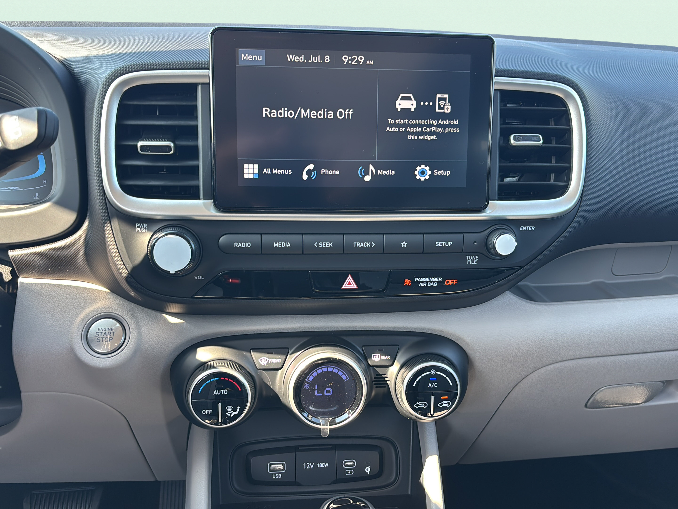New 2026 Hyundai Venue SEL FWD image 11