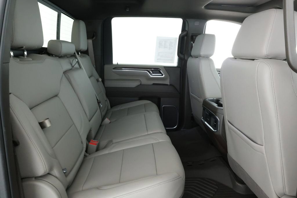 Used 2025 Chevrolet Silverado 3500 LTZ w/ LTZ Premium Package image 22