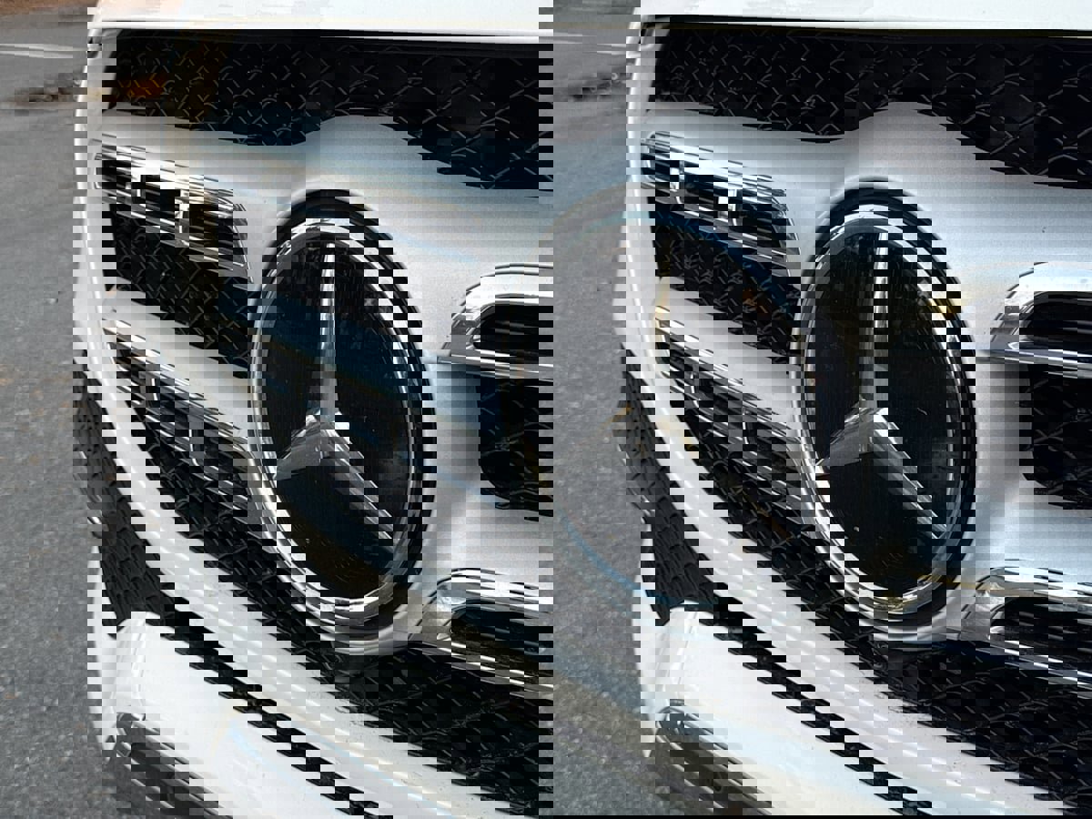 Used 2023 Mercedes-Benz GLS 450 4MATIC image 42