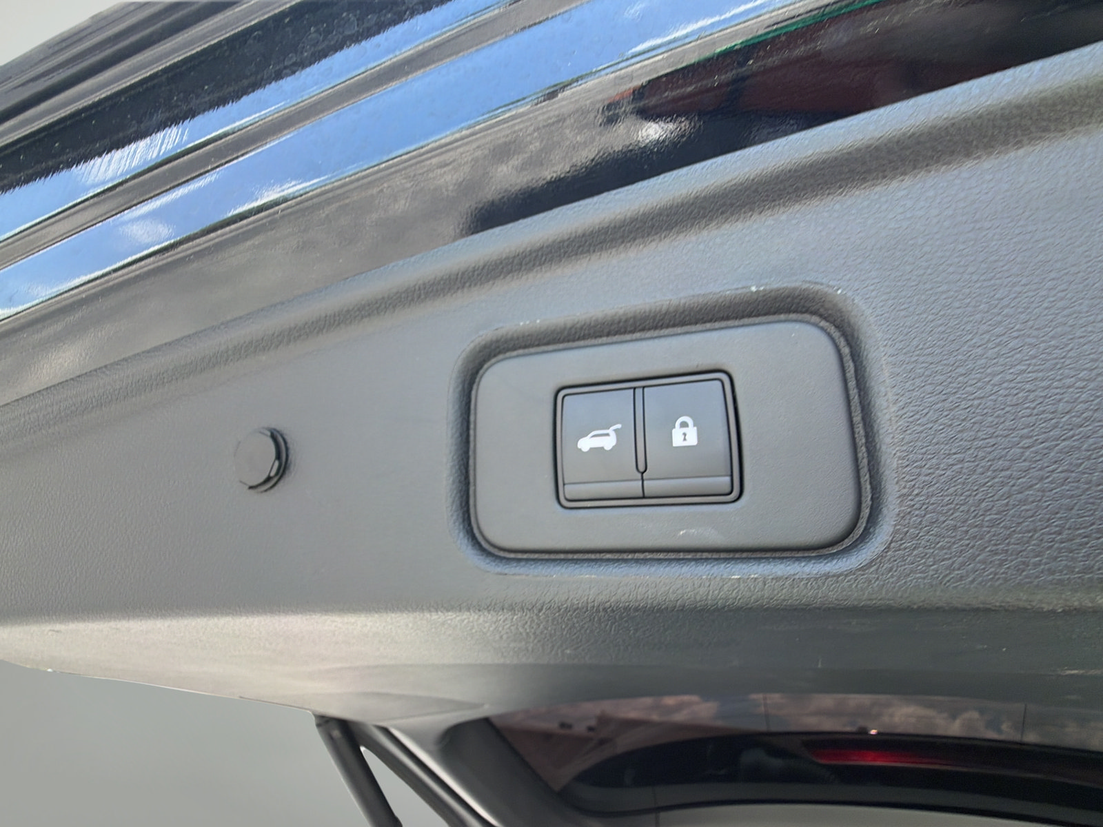 Certified 2025 Nissan Pathfinder SL w/ SL Premium Package FWD image 38