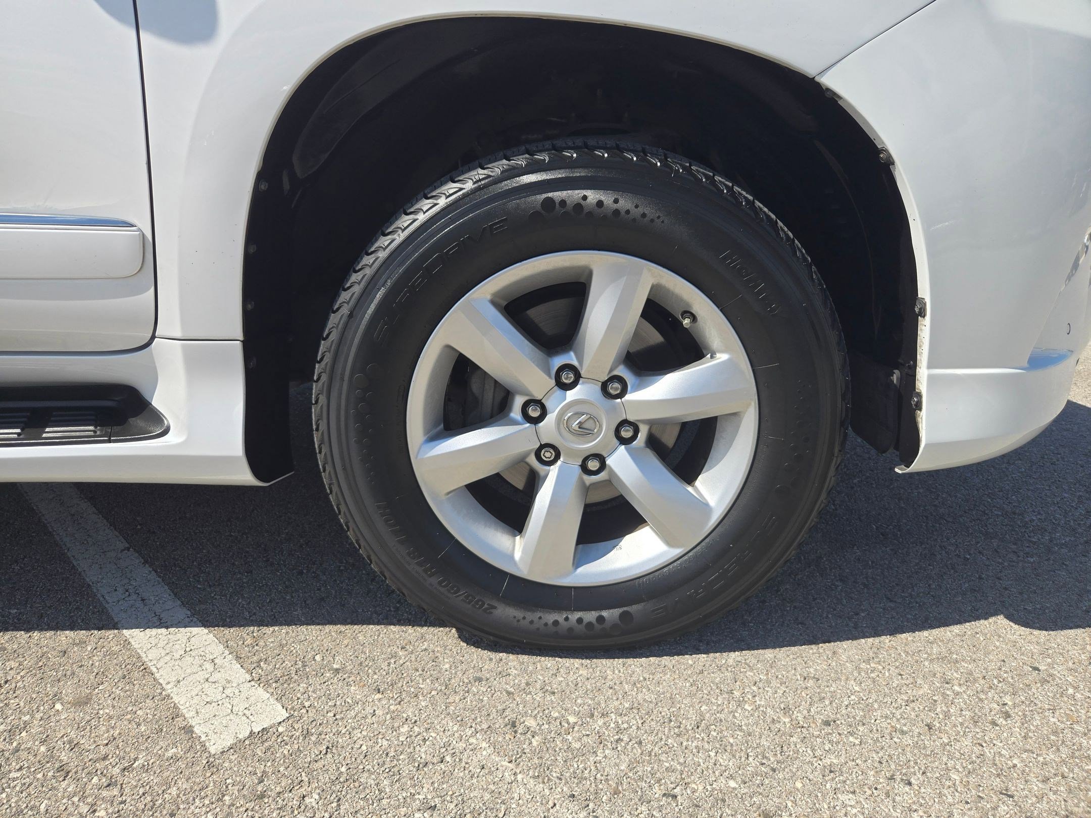 Used 2018 Lexus GX 460 w/ Navigation Package image 30