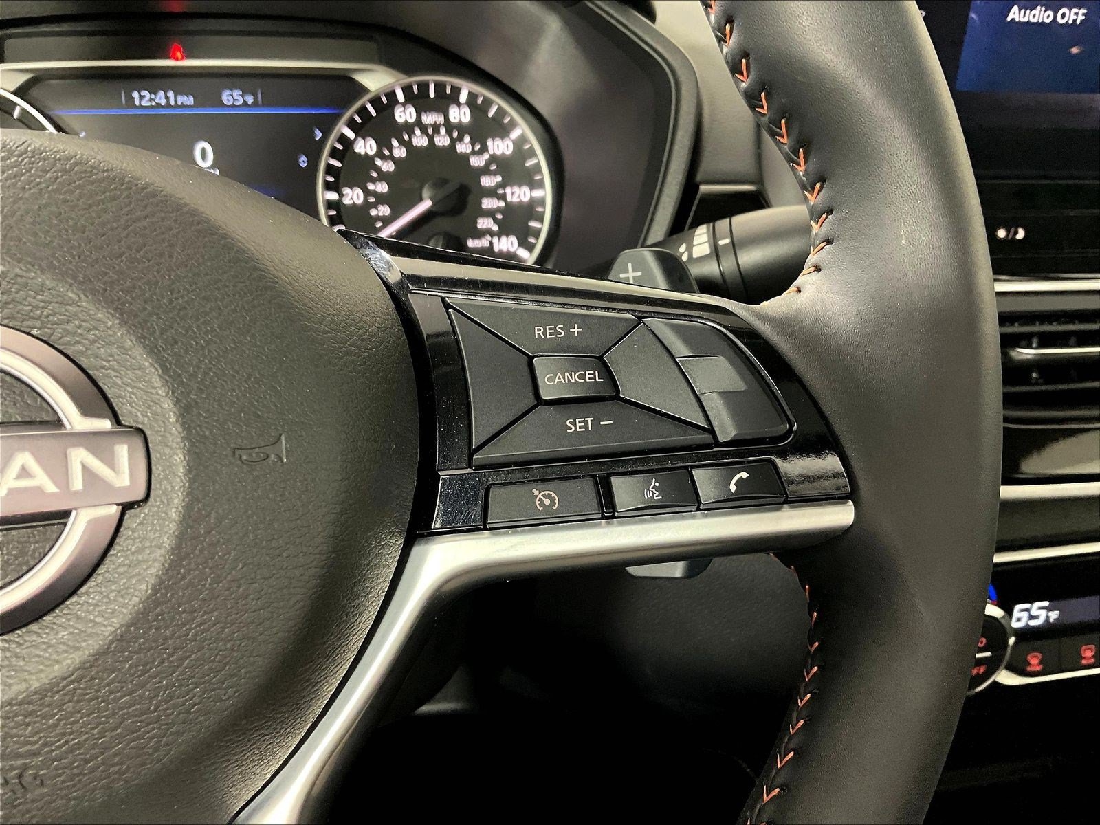 Used 2025 Nissan Altima 2.5 SR w/ SR Premium Package AWD/4WD image 12