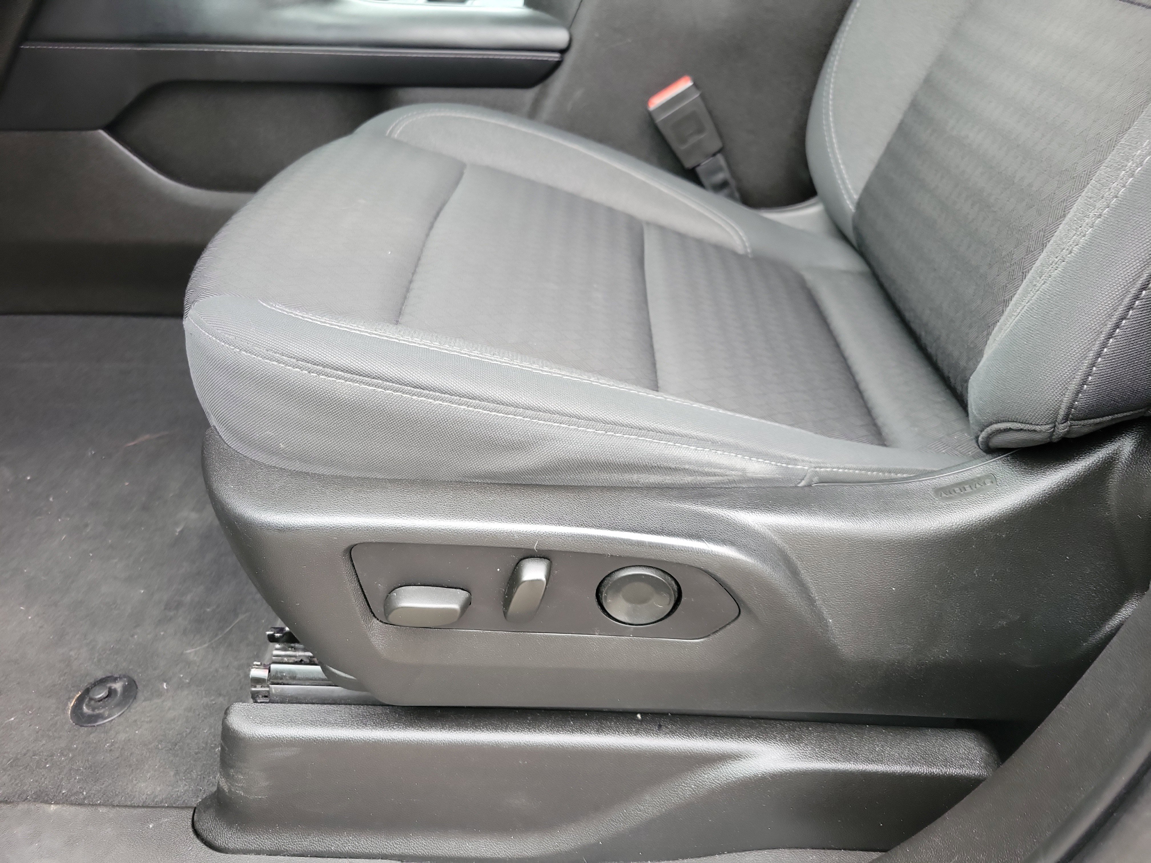 Used 2021 Chevrolet Tahoe LS image 5