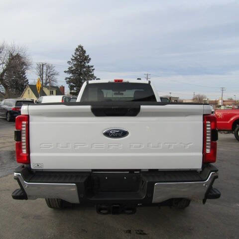 Used 2025 Ford F350 XLT w/ 360-Degree Camera Package image 5