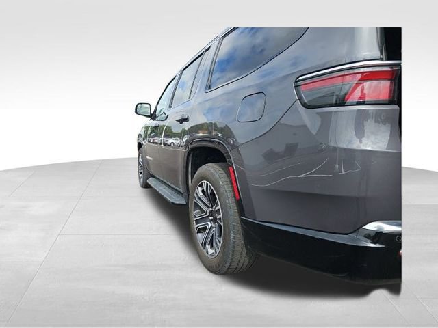 Used 2024 Jeep Wagoneer Series II w/ Flexible Seating Group image 12