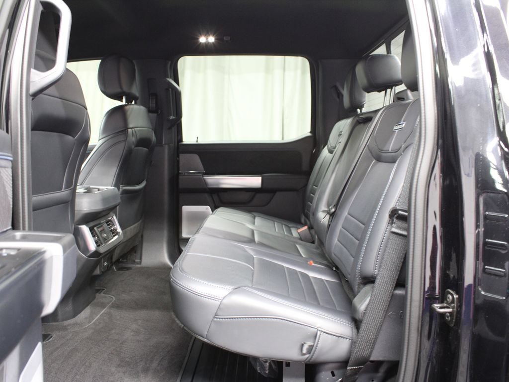 Used 2025 Ford F350 Platinum AWD/4WD image 17
