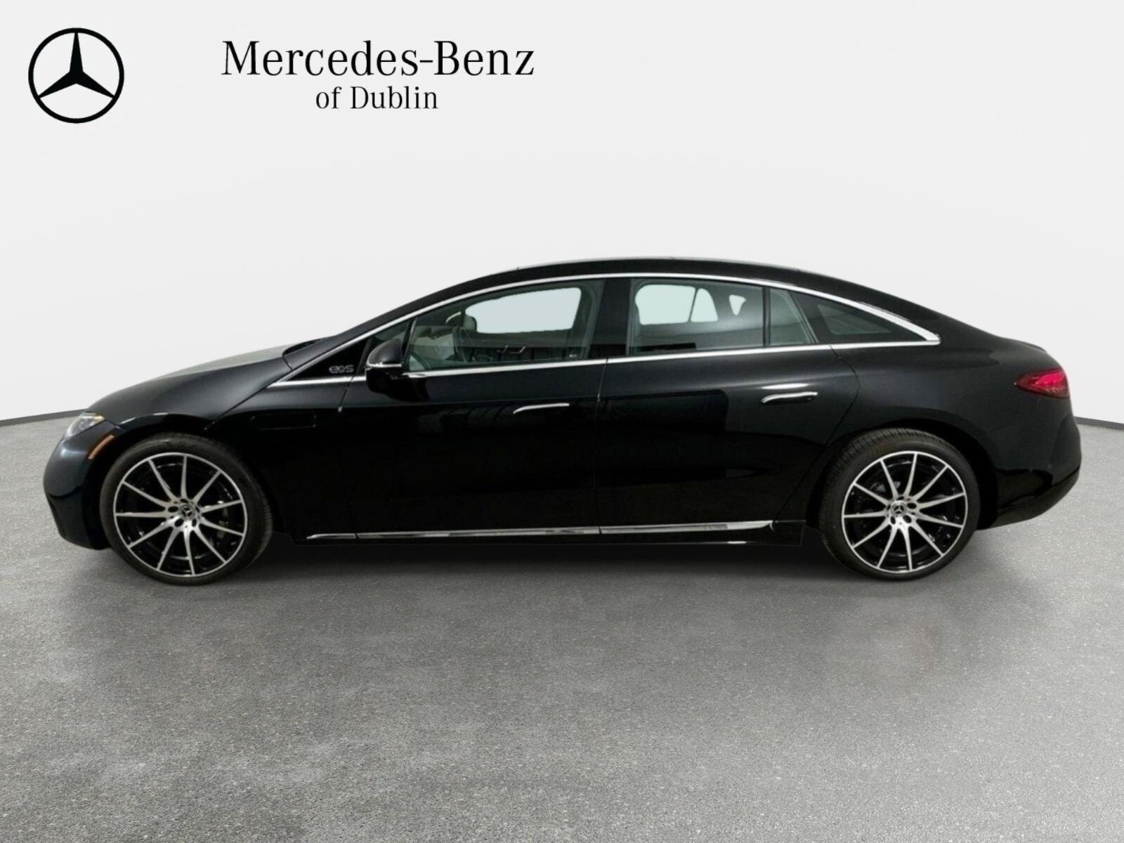 Certified 2023 Mercedes-Benz EQS 580 4MATIC Sedan w/ Exclusive Trim Package image 5