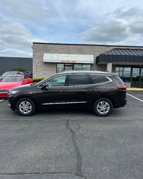 Used 2018 Buick Enclave Premium w/ Trailering Package AWD/4WD image 2