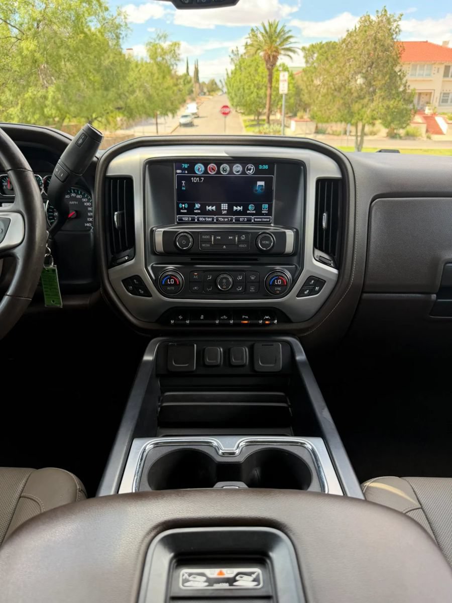 Used 2018 GMC Sierra 1500 SLT w/ Enhanced Driver Alert Package RWD image 14