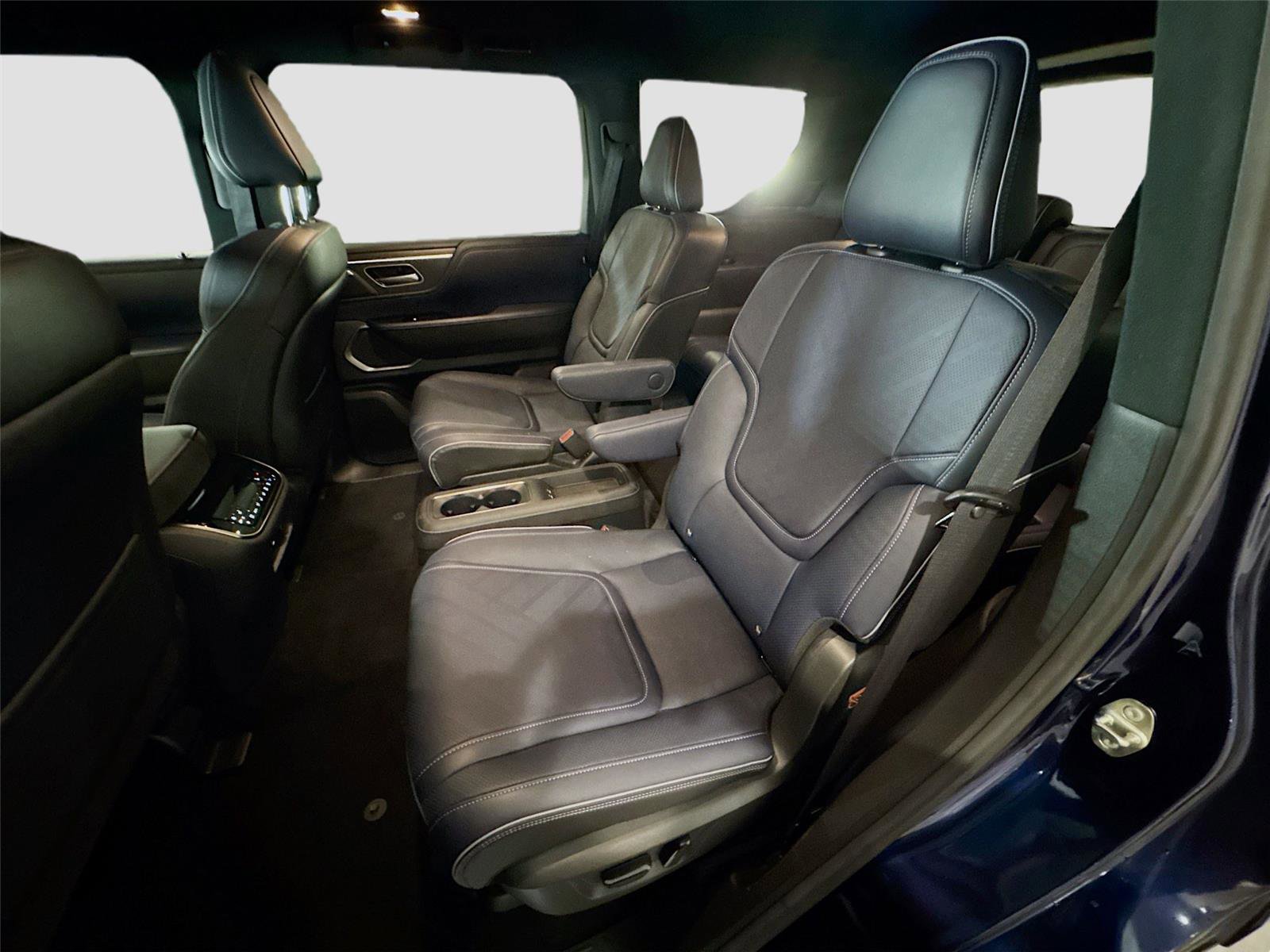 Used 2026 INFINITI QX80 Luxe image 12