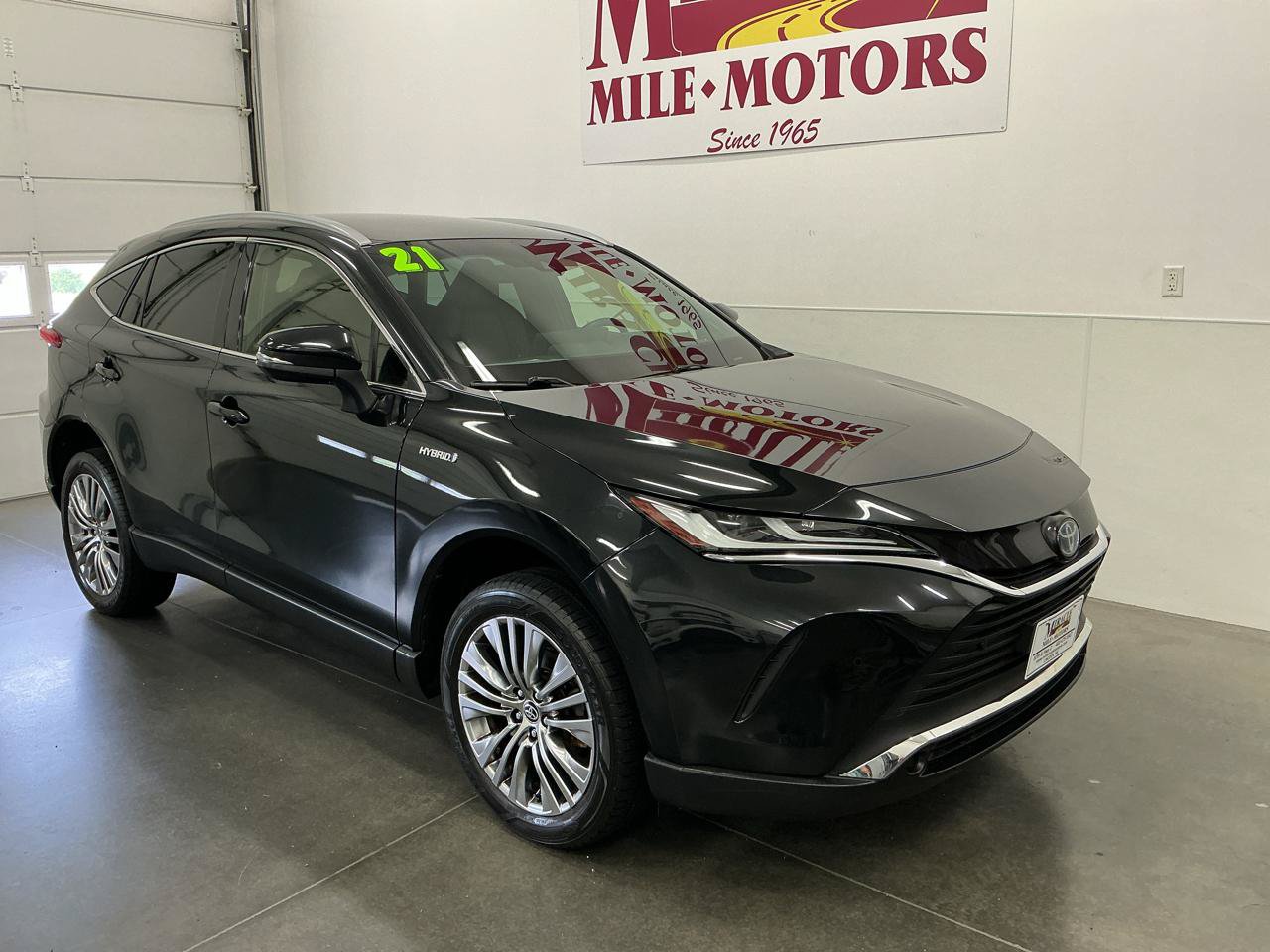 Used 2021 Toyota Venza XLE w/ Softex Package AWD/4WD image 1