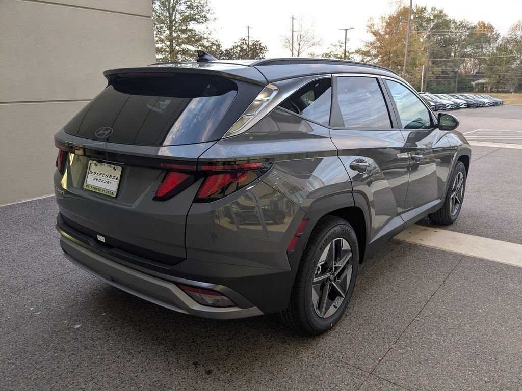 New 2026 Hyundai Tucson SEL Plus FWD image 3
