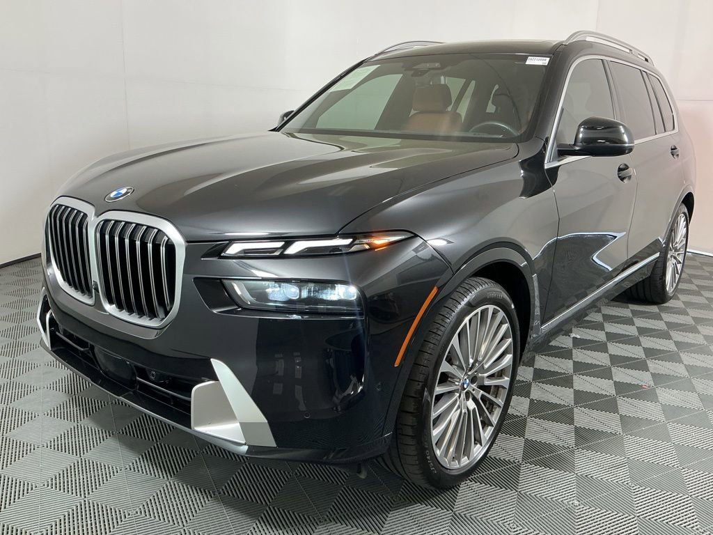 Certified 2025 BMW X7 xDrive40i AWD/4WD image 2