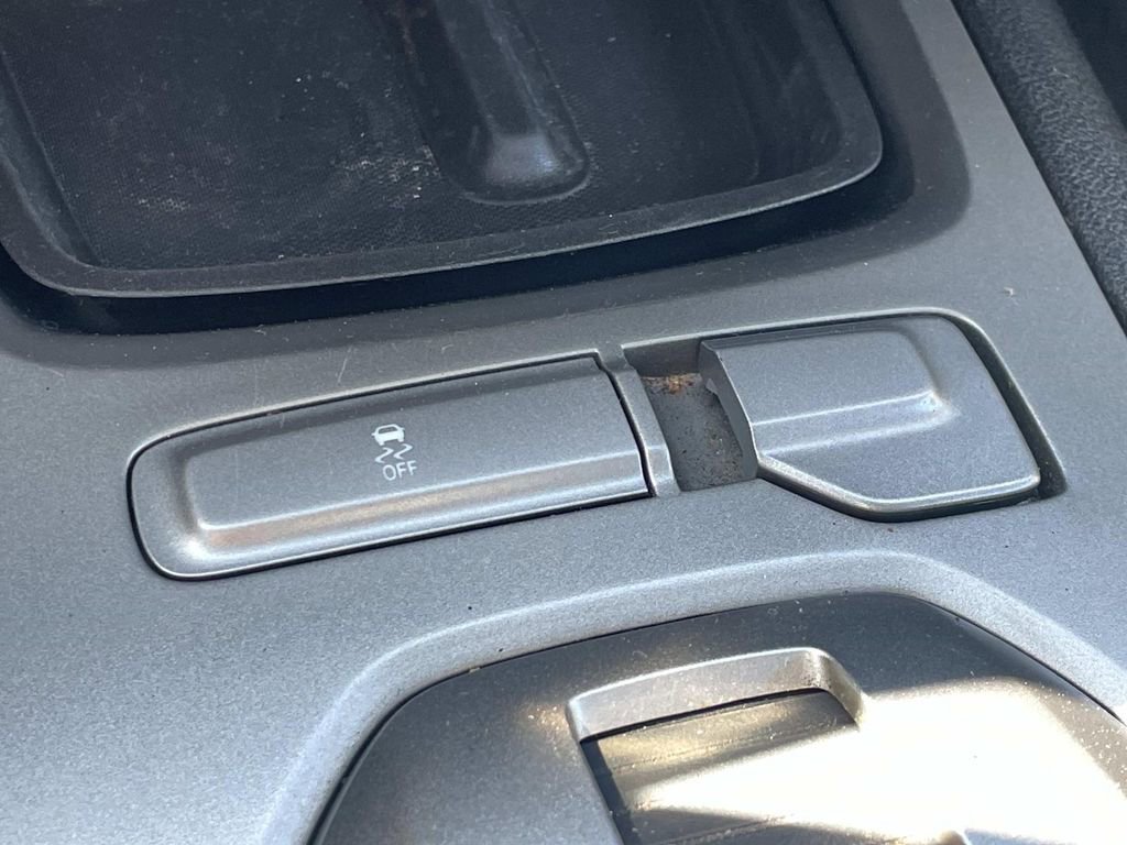 Used 2015 Chevrolet Camaro LS RWD image 20