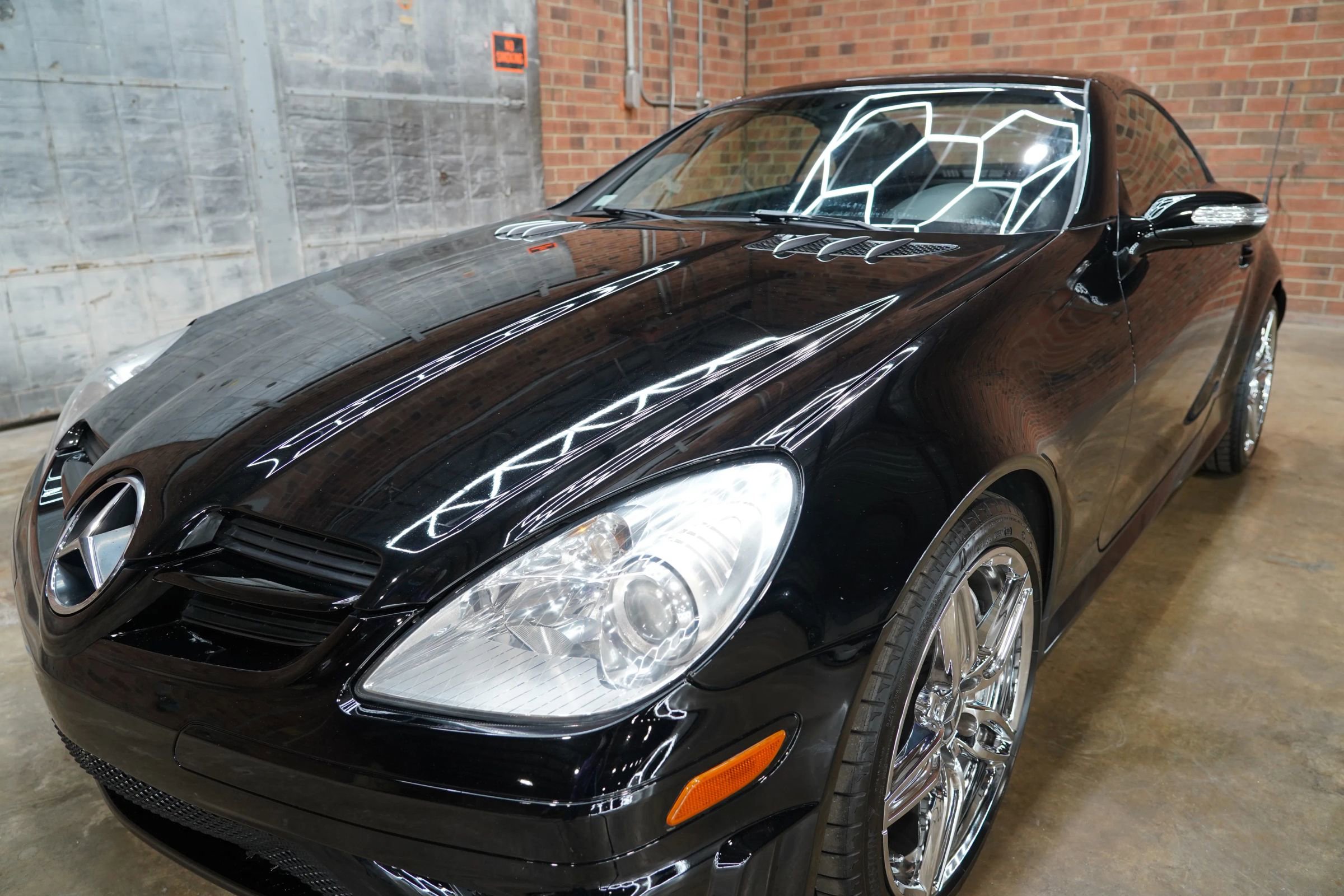 Used 2007 Mercedes-Benz SLK 55 AMG image 28