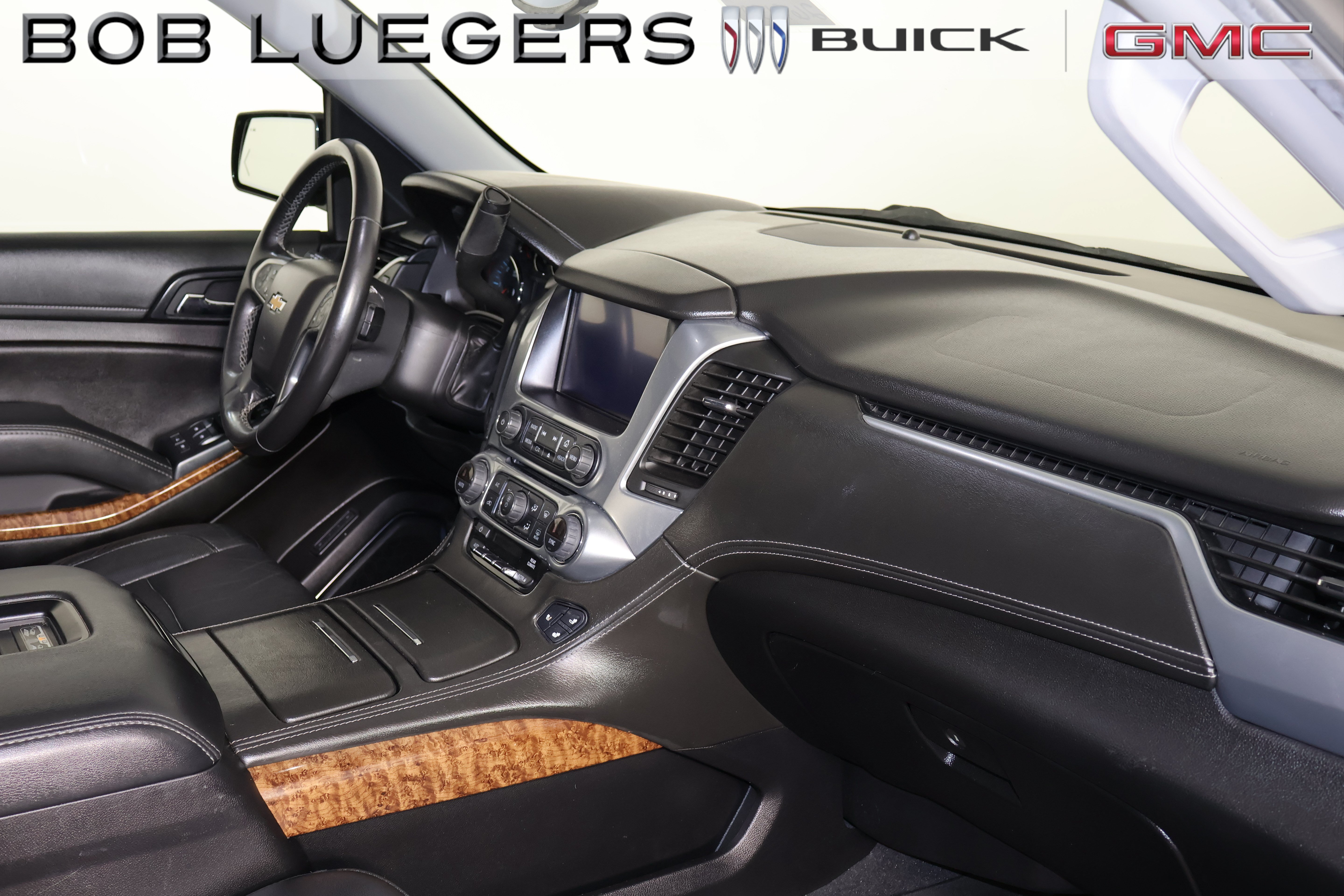Used 2020 Chevrolet Tahoe Premier AWD/4WD image 18