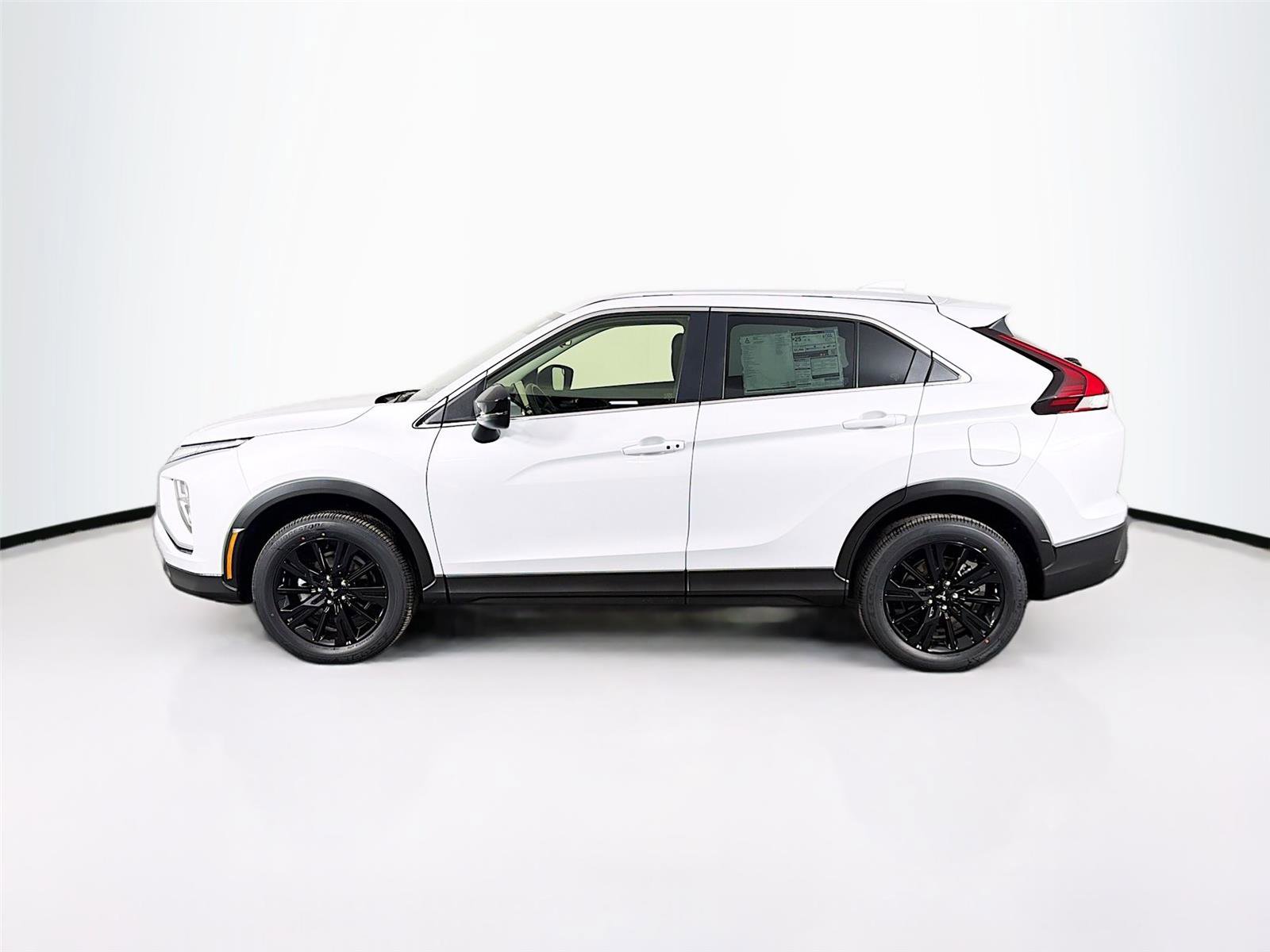 New 2026 Mitsubishi Eclipse Cross LE AWD/4WD image 4