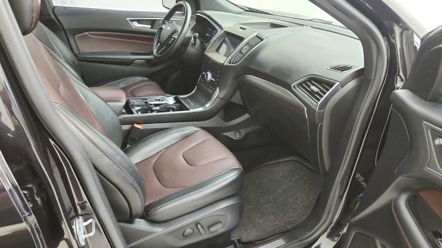 Used 2020 Ford Edge Titanium w/ Equipment Group 301A image 23