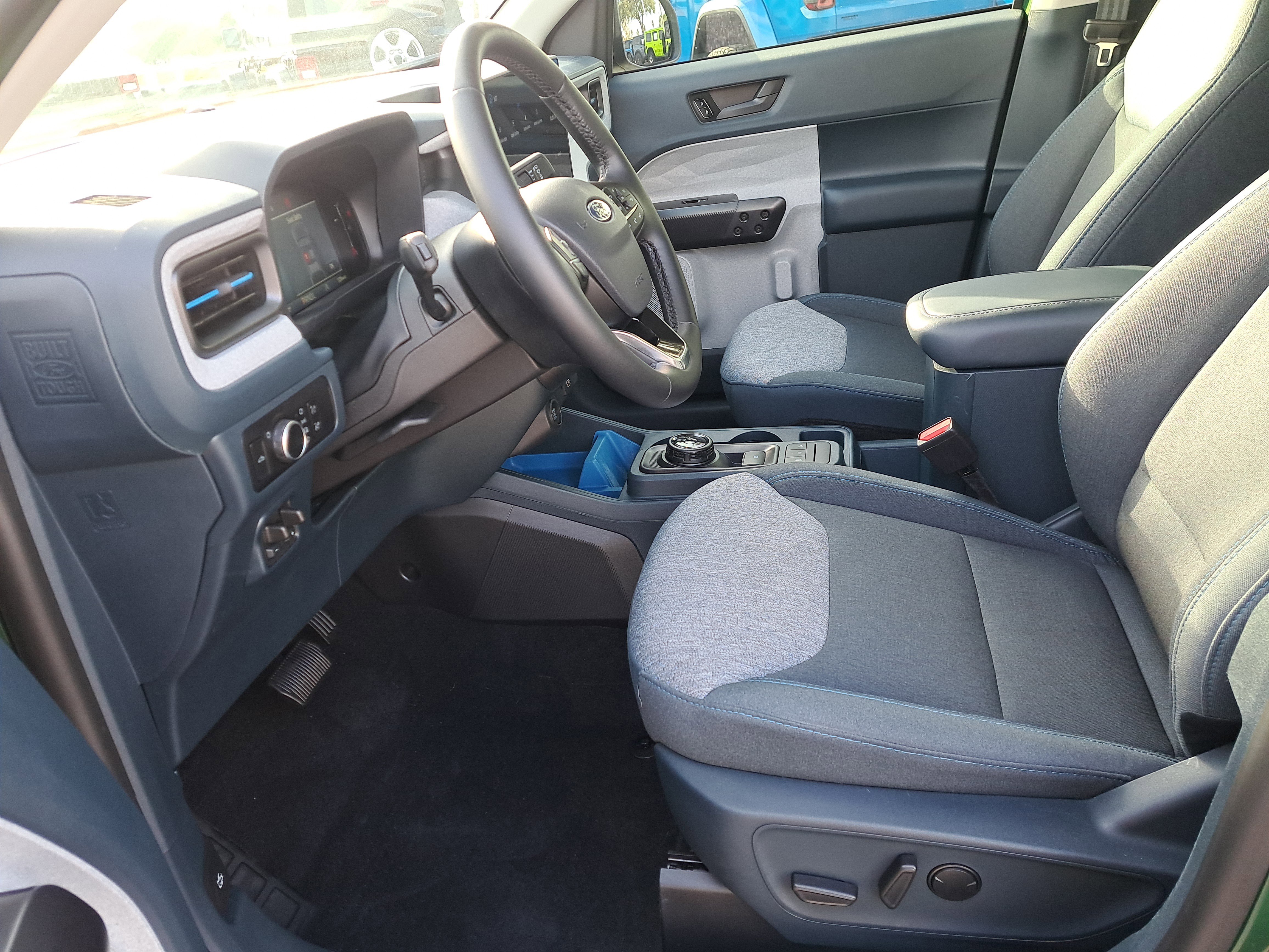 Used 2025 Ford Maverick XLT w/ XLT Luxury Package image 15