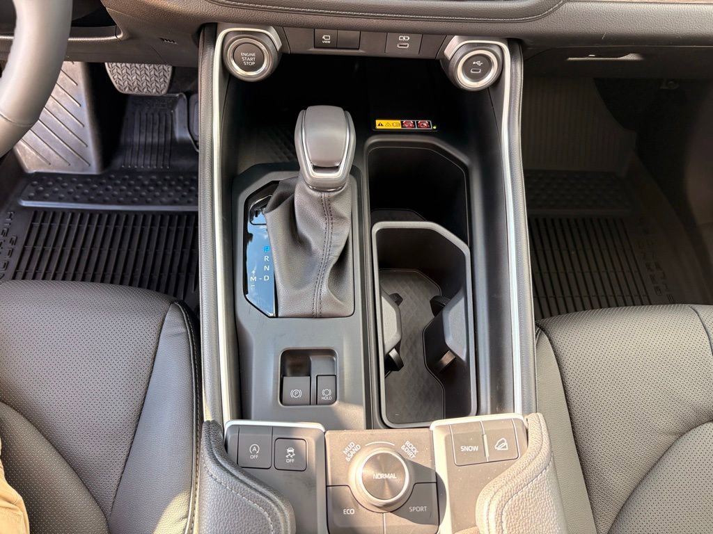 Used 2026 Toyota Grand Highlander Platinum image 19