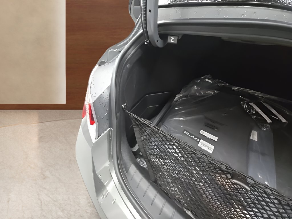 New 2026 Hyundai Elantra SE FWD image 19
